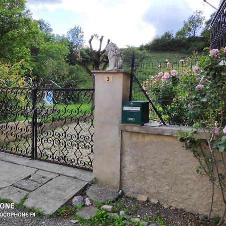 Comme Chez Vous Villa Bayons Exterior foto