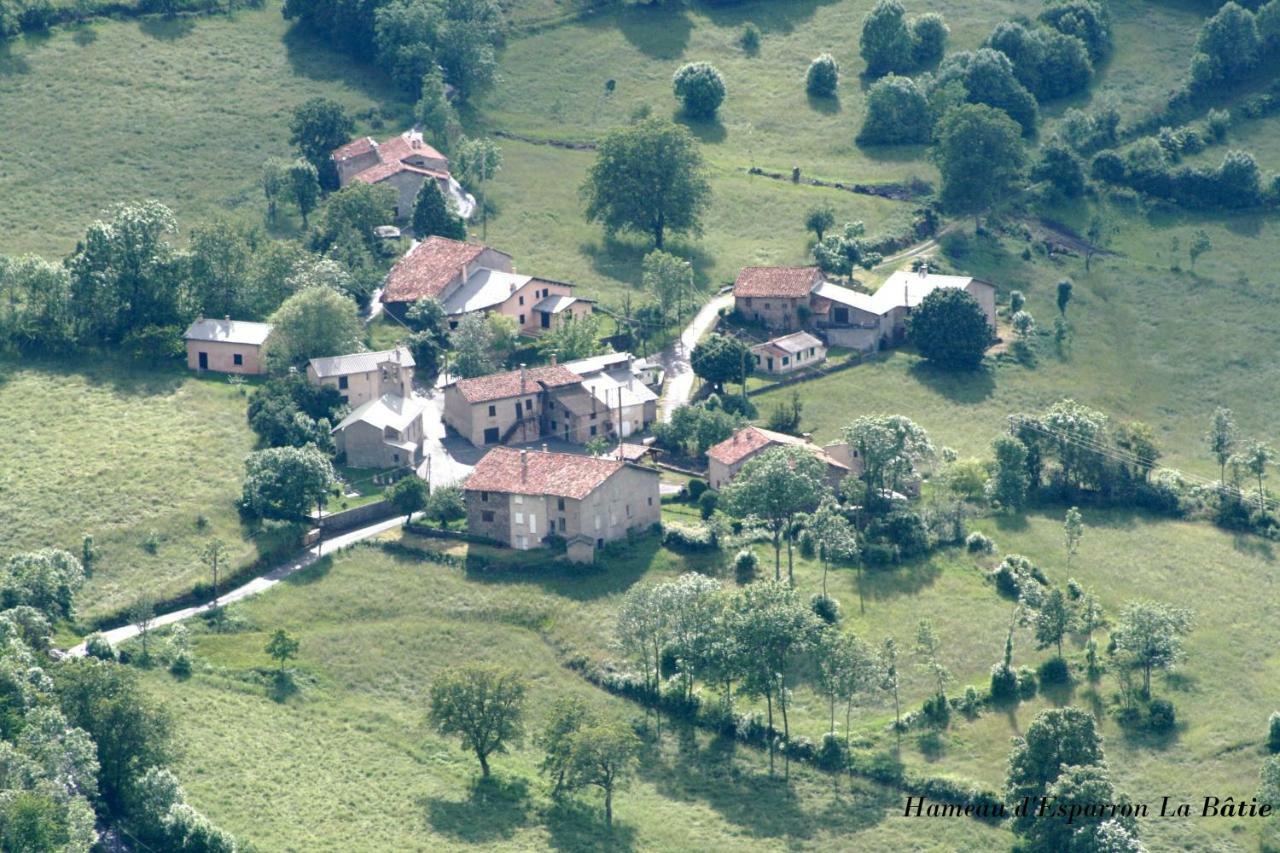 Comme Chez Vous Villa Bayons Exterior foto